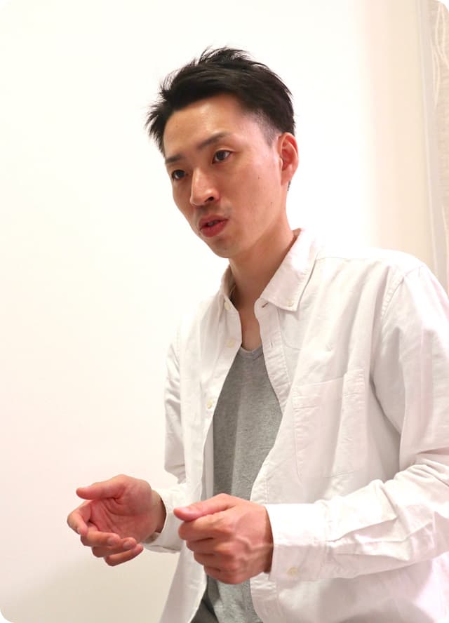 代表 中川智介